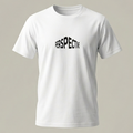 Camiseta blanca de algodón con el texto 'PERSPECTIVE' estampado en letras negras tipo bloque, diseño minimalista de trnd.ink