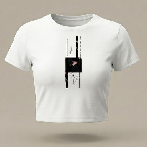 Crop top blanco para mujer con diseño gráfico vertical minimalista en el centro, estilo streetwear moderno y entallado.
